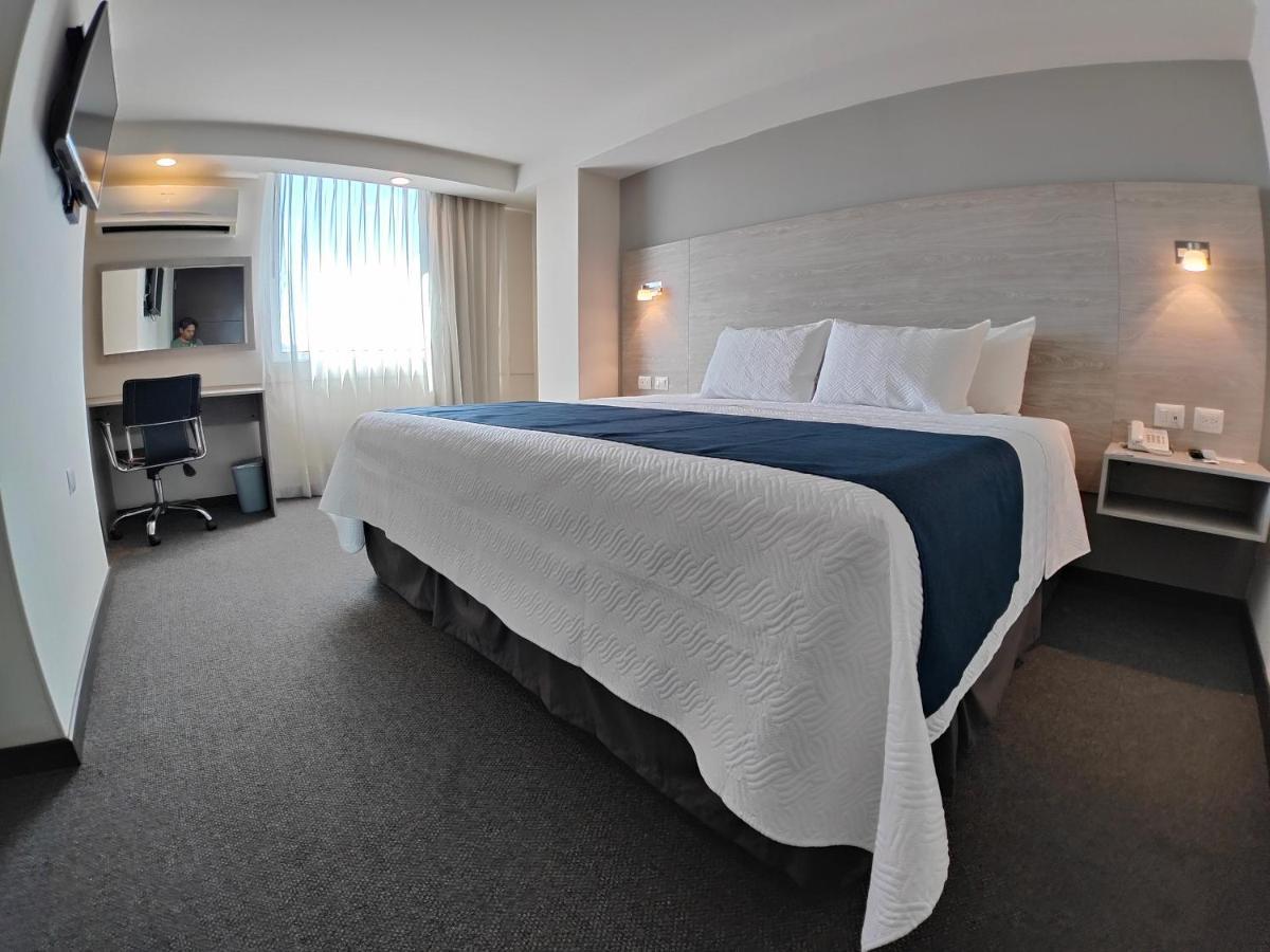 Kasa Hotel & Suites Irapuato Eksteriør bilde
